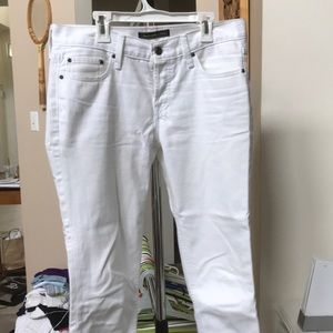White Abercrombie boyfriend jeans